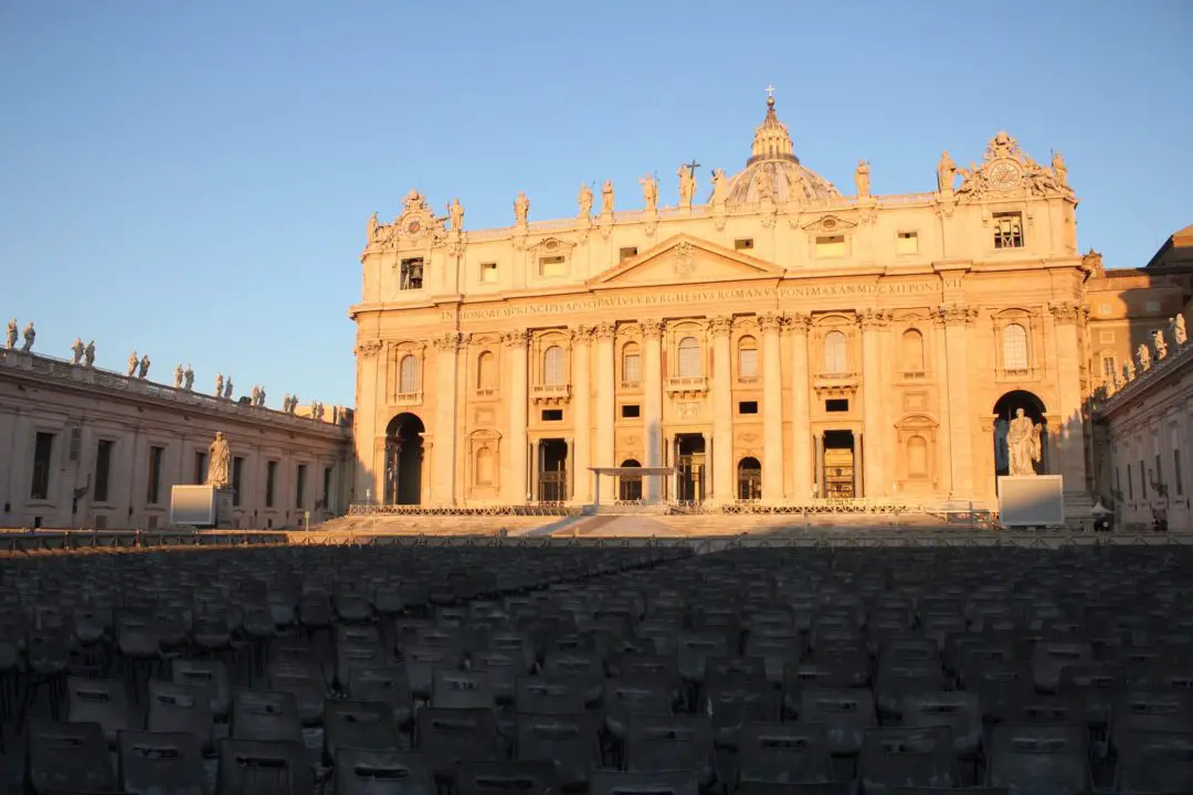 vatican necropolis visit