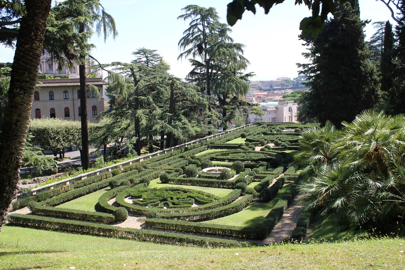 vatican gardens tour header