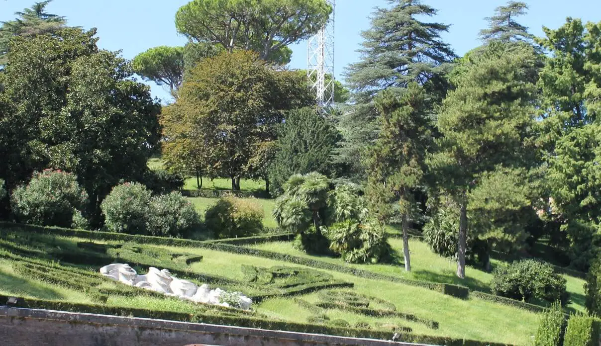 Convents in Rome near Vatican Gardens