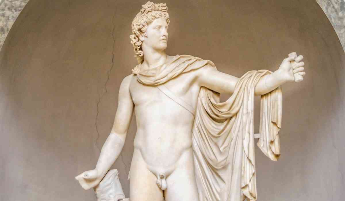 Apollo statue in Vatican city