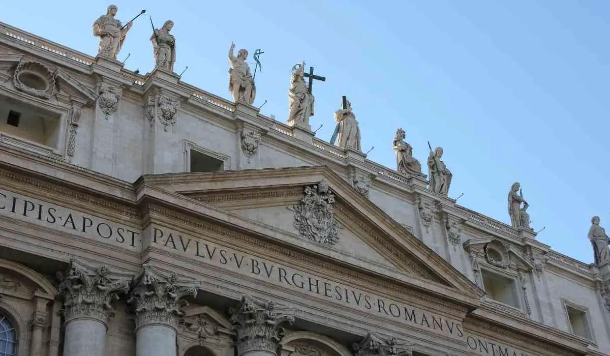 Statues top of Vatican